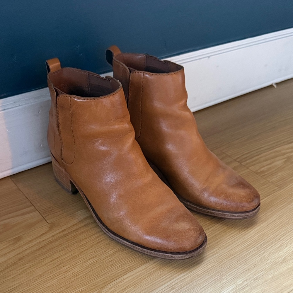 Kork-Ease Brown Leather Chukka Boots